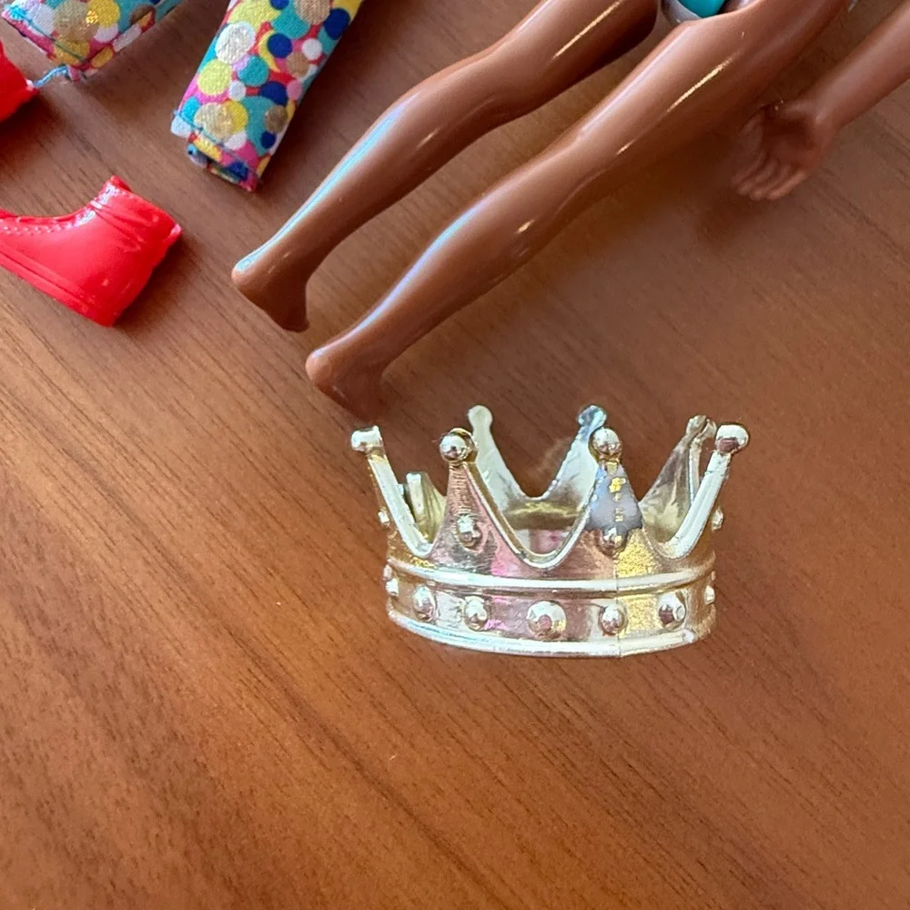 Barbie Chelsea Surprise Party Color Reveal Boy Doll with CROWN SHOES BALLOON